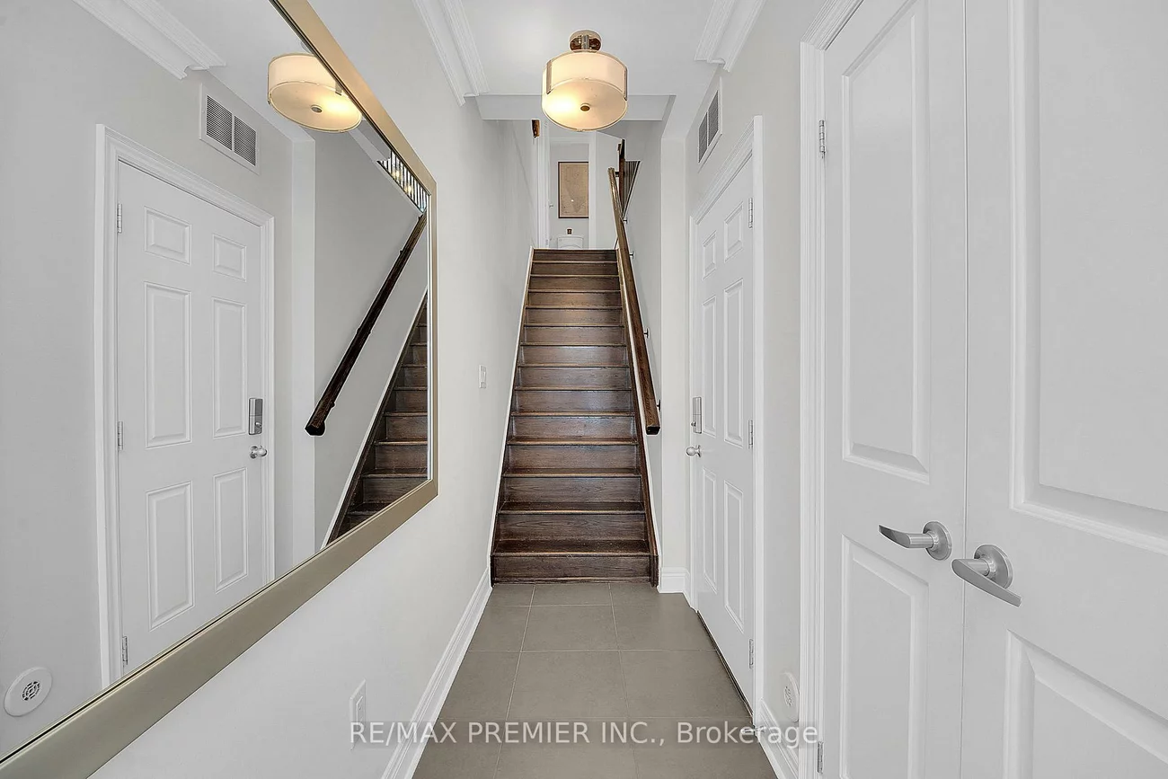 27, Powseland, West Woodbridge, Vaughan
