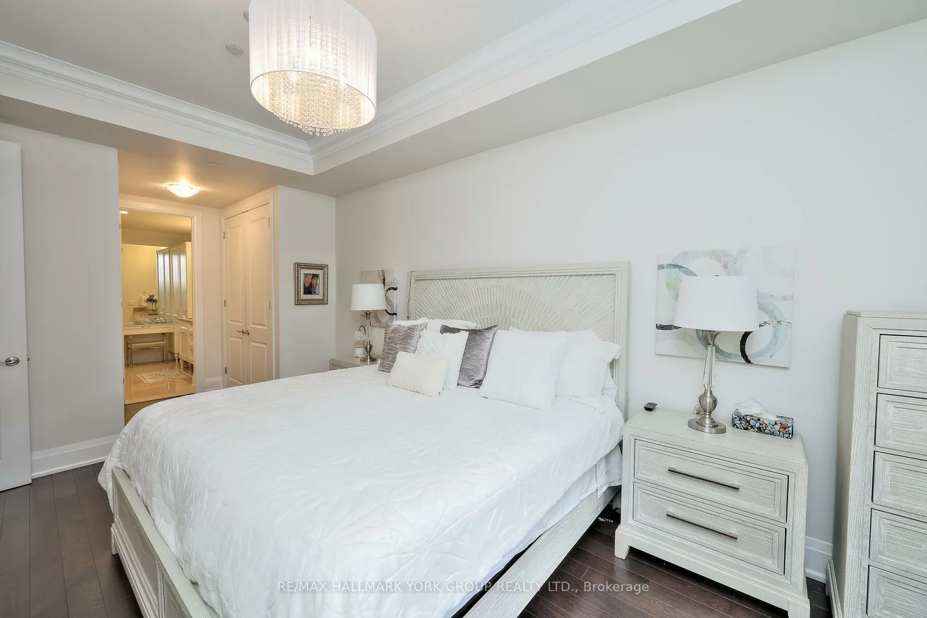 9909, Pine Valley, Vellore Village, Vaughan