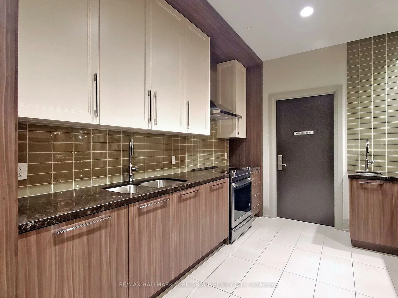 9909, Pine Valley, Vellore Village, Vaughan