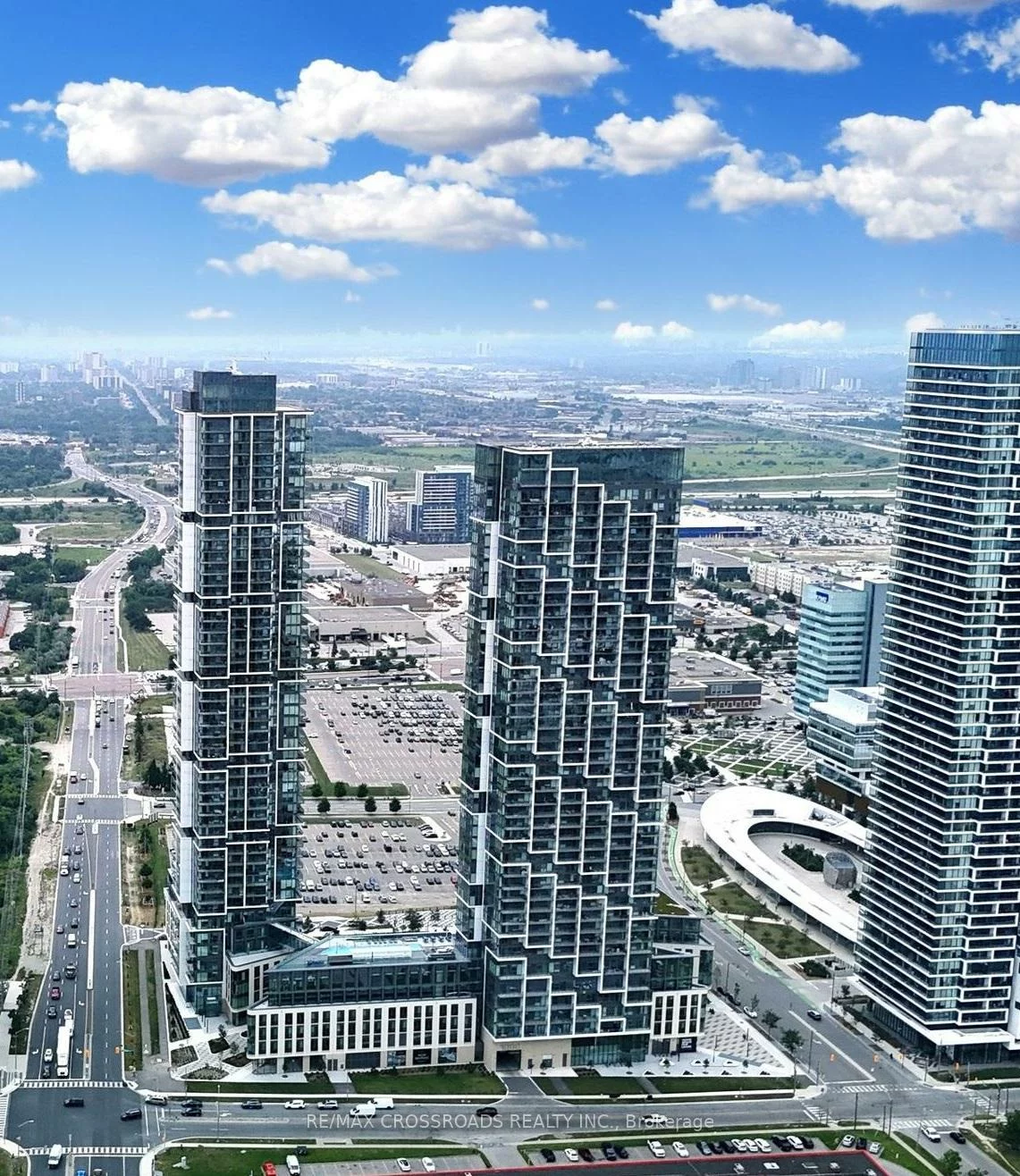 1000, Portage, Vaughan Corporate Centre, Vaughan
