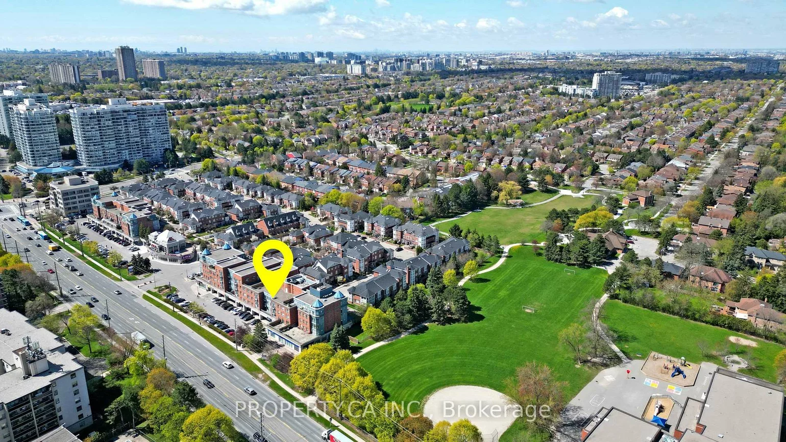 7398, Yonge, Crestwood-Springfarm-Yorkhill, Vaughan