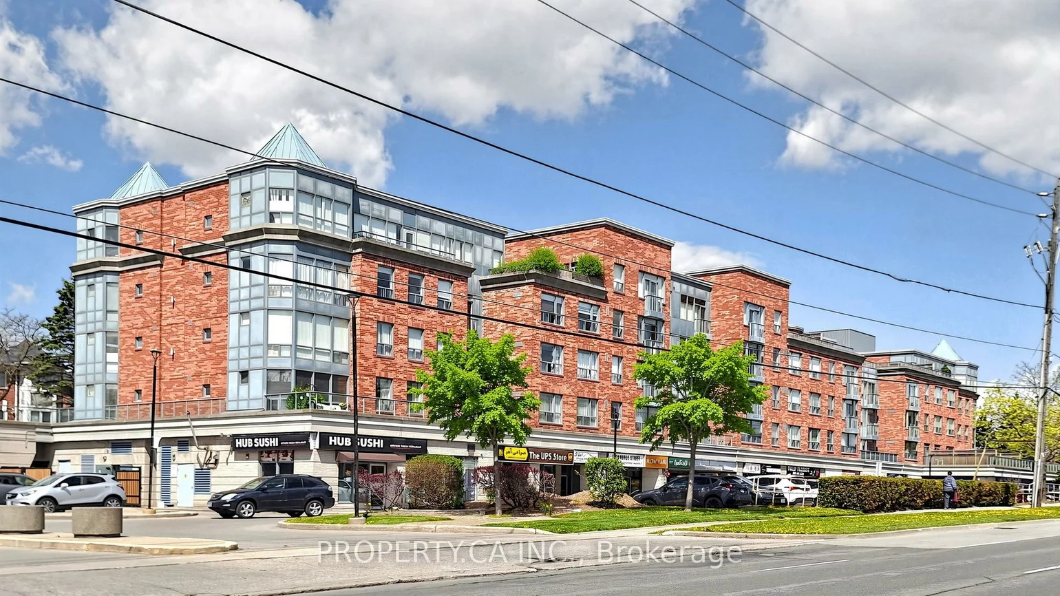7398, Yonge, Crestwood-Springfarm-Yorkhill, Vaughan