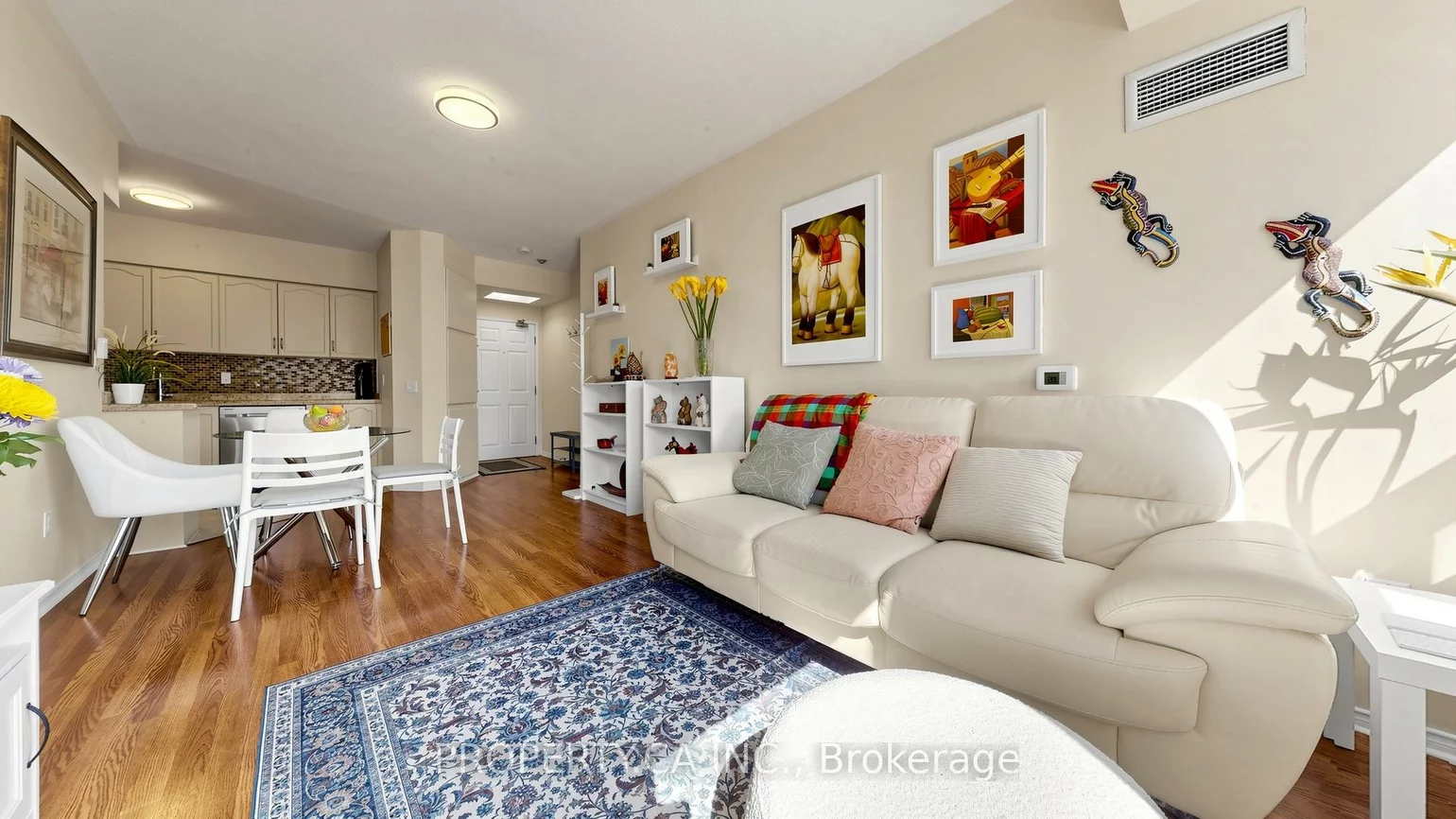 7398, Yonge, Crestwood-Springfarm-Yorkhill, Vaughan