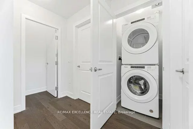 9560, Islington, Sonoma Heights, Vaughan