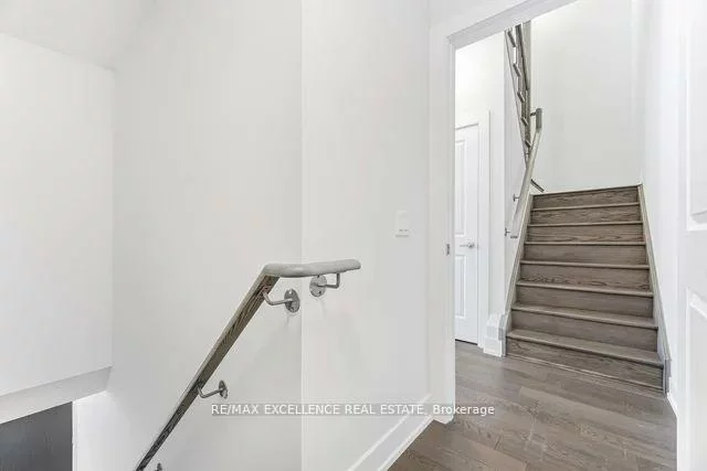 9560, Islington, Sonoma Heights, Vaughan