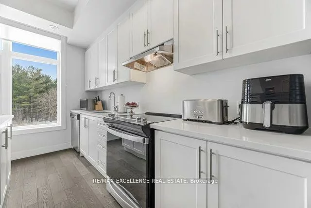 9560, Islington, Sonoma Heights, Vaughan