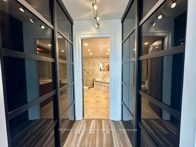 7440, Bathurst, Brownridge, Vaughan