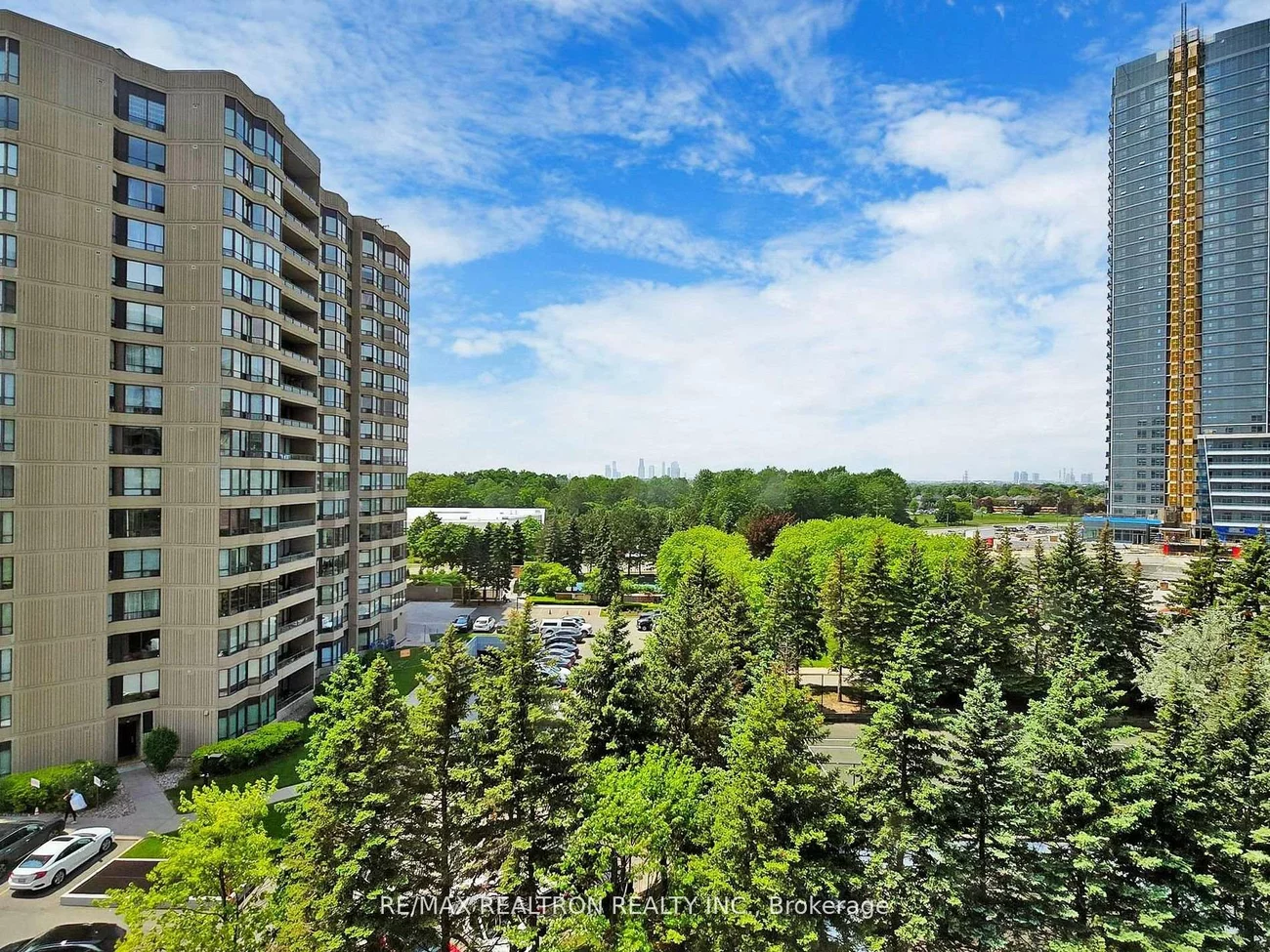 7440, Bathurst, Brownridge, Vaughan