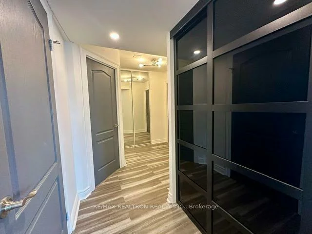 7440, Bathurst, Brownridge, Vaughan