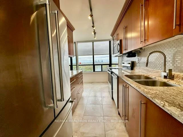 7440, Bathurst, Brownridge, Vaughan