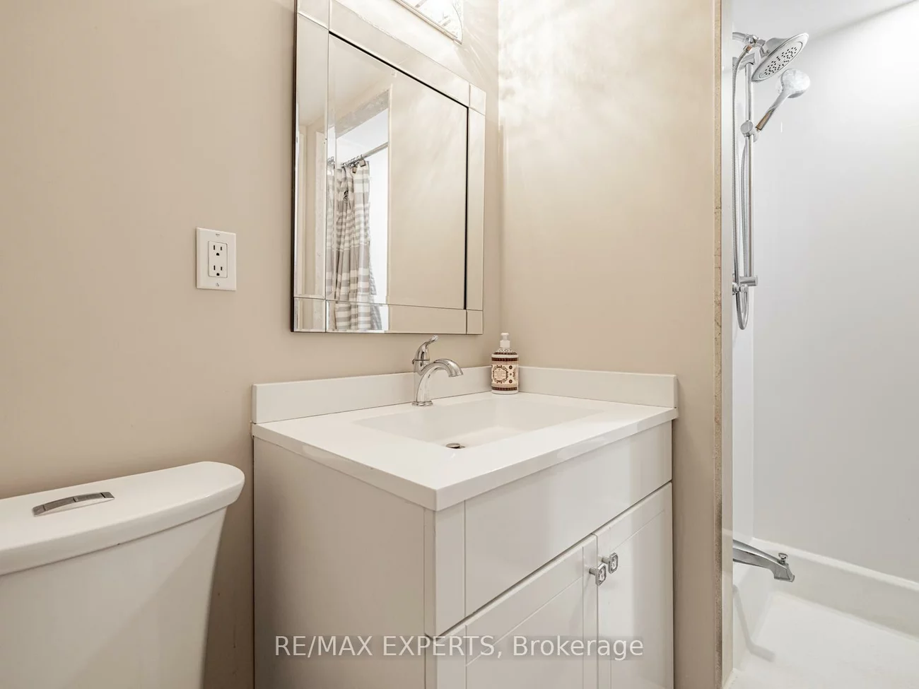 100, Arbors, West Woodbridge, Vaughan