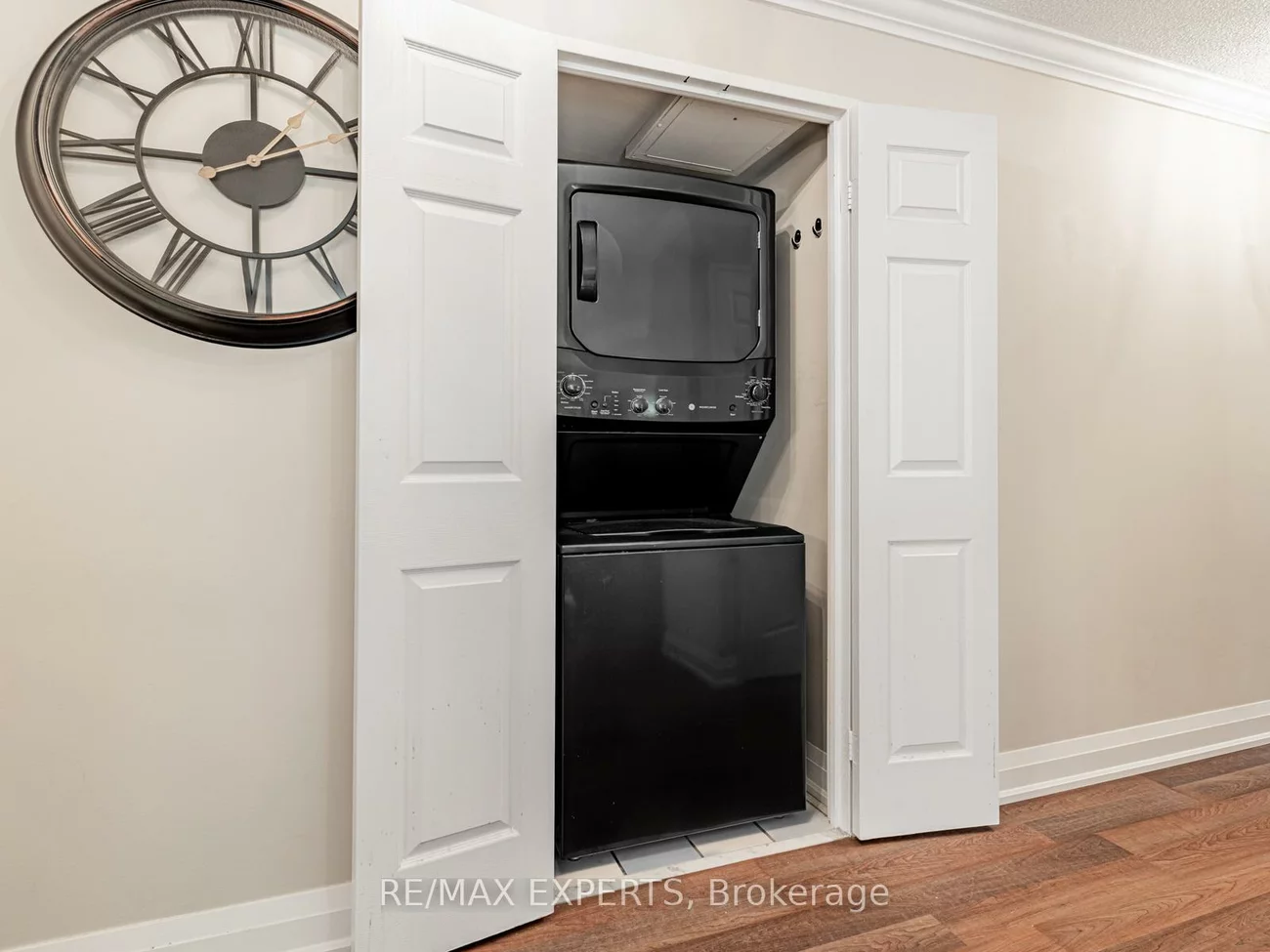 100, Arbors, West Woodbridge, Vaughan