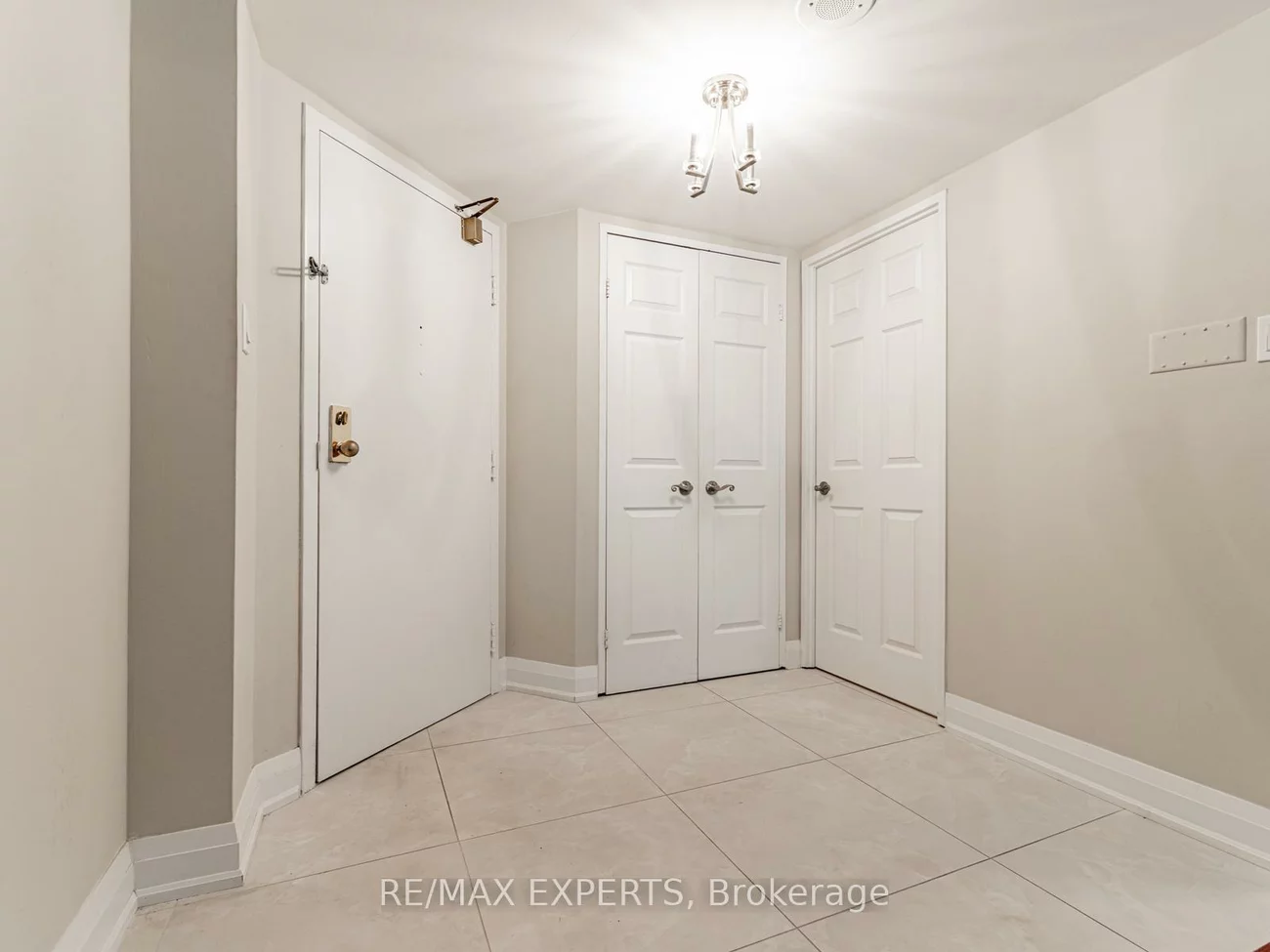 100, Arbors, West Woodbridge, Vaughan
