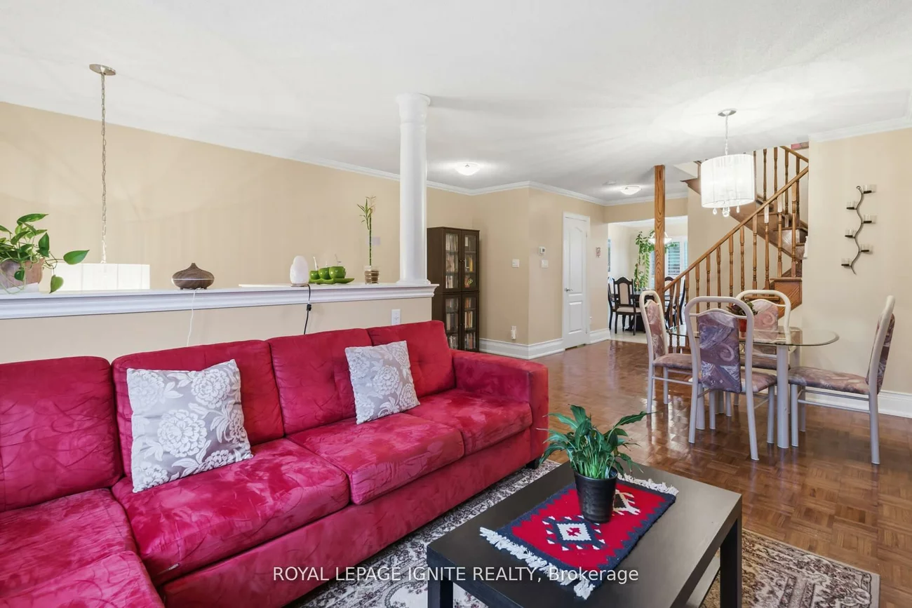 19, Foxchase, East Woodbridge, Vaughan