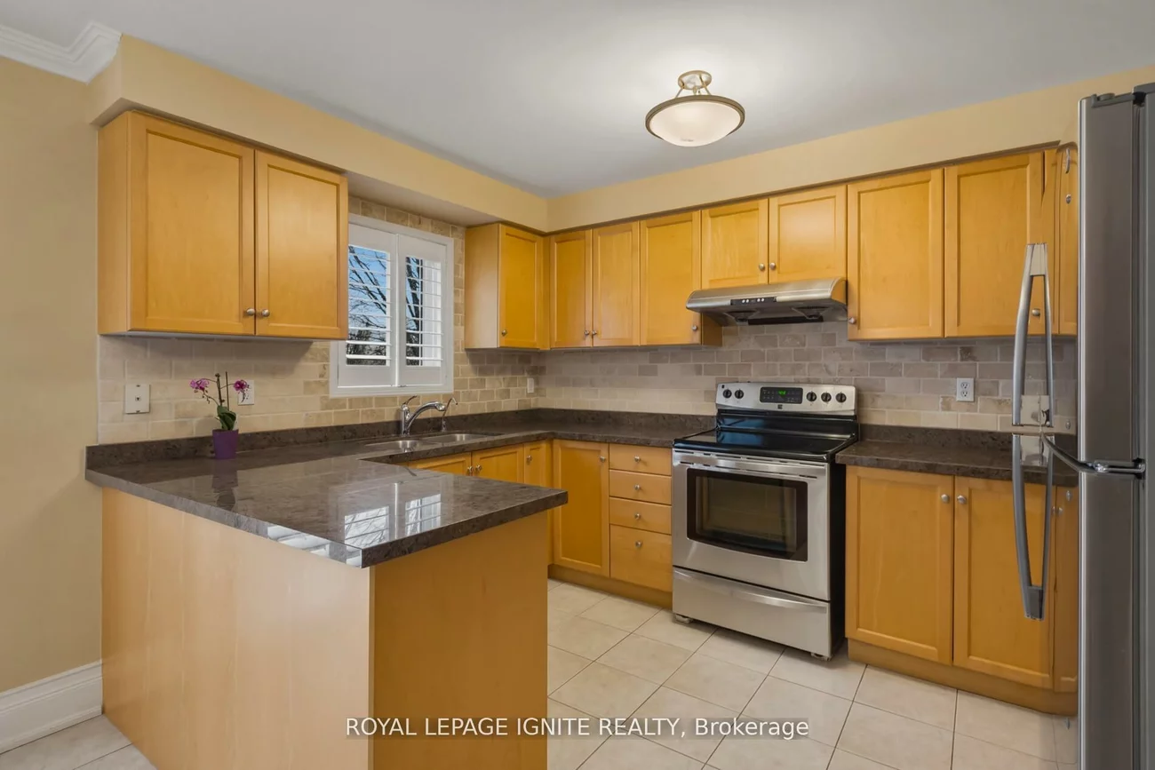 19, Foxchase, East Woodbridge, Vaughan
