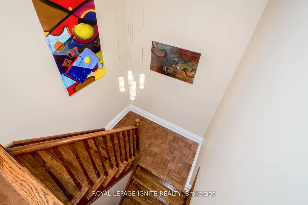 19, Foxchase, East Woodbridge, Vaughan