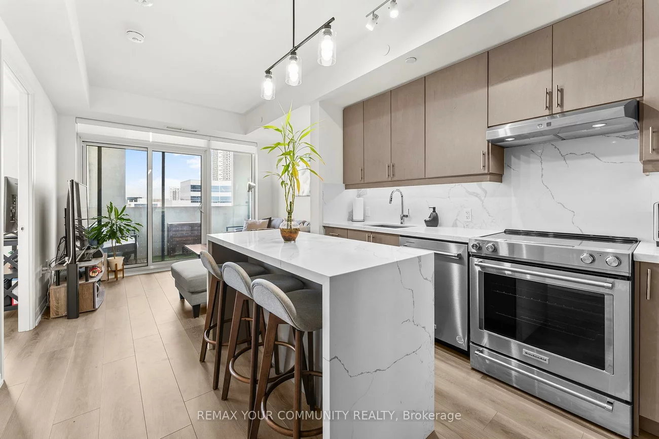 9000, Jane, Vellore Village, Vaughan