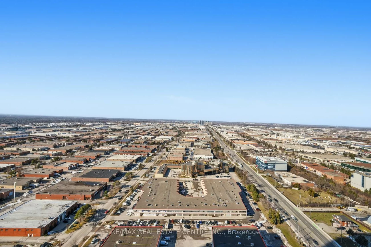 1000, Portage, Vaughan Corporate Centre, Vaughan
