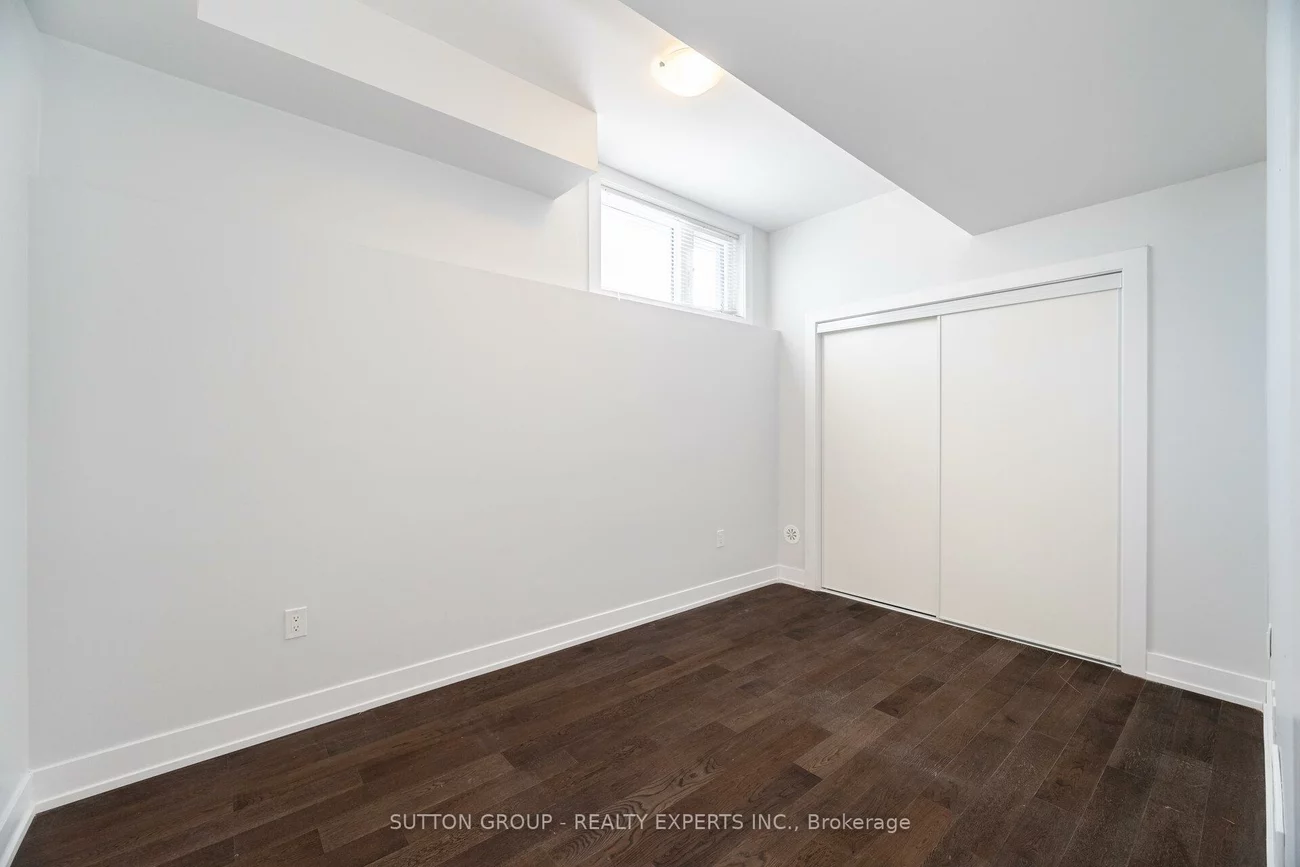 9560, Islington, Sonoma Heights, Vaughan