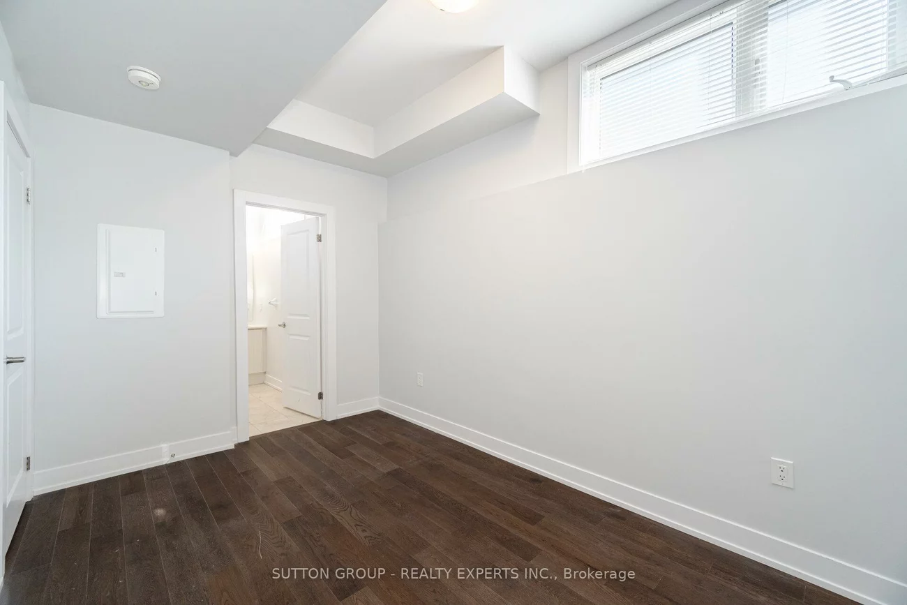 9560, Islington, Sonoma Heights, Vaughan