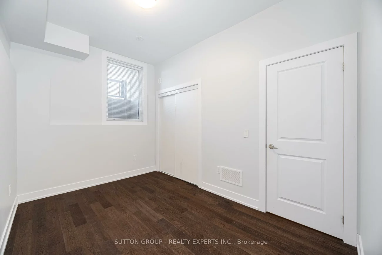 9560, Islington, Sonoma Heights, Vaughan