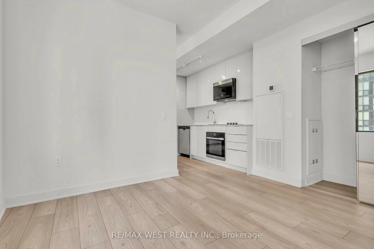 2920, Hwy 7, Concord, Vaughan