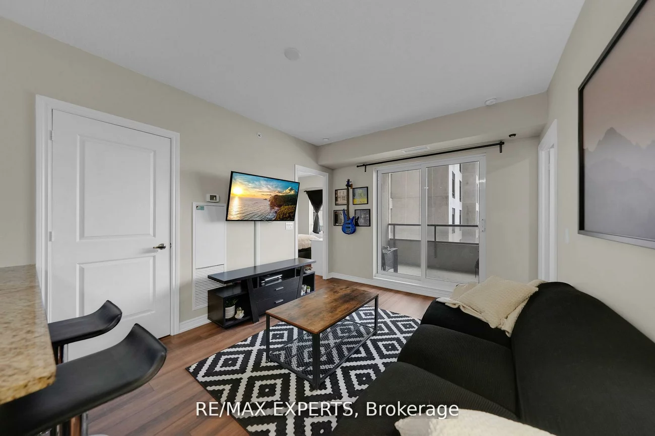 9255, Jane, Maple, Vaughan