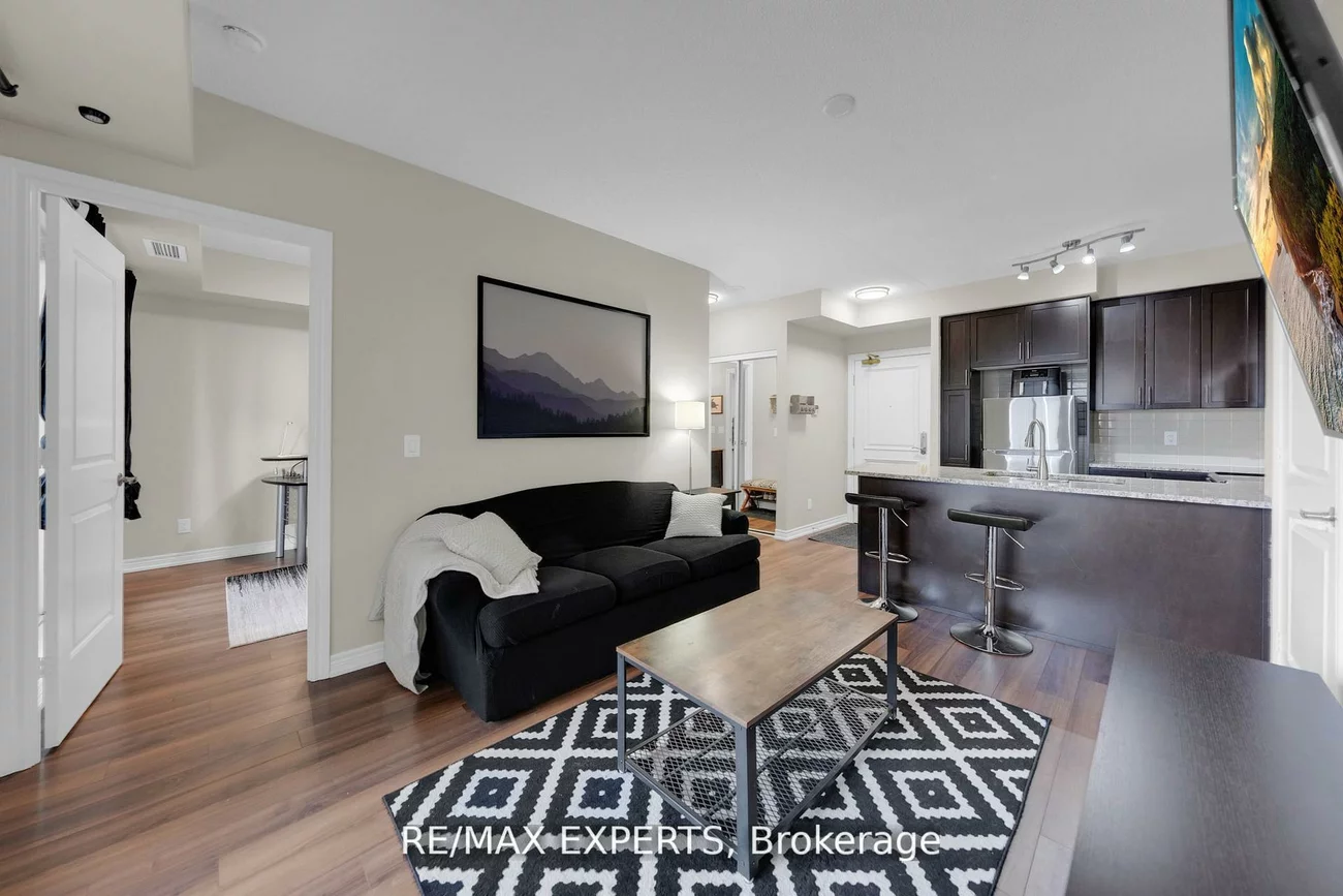 9255, Jane, Maple, Vaughan