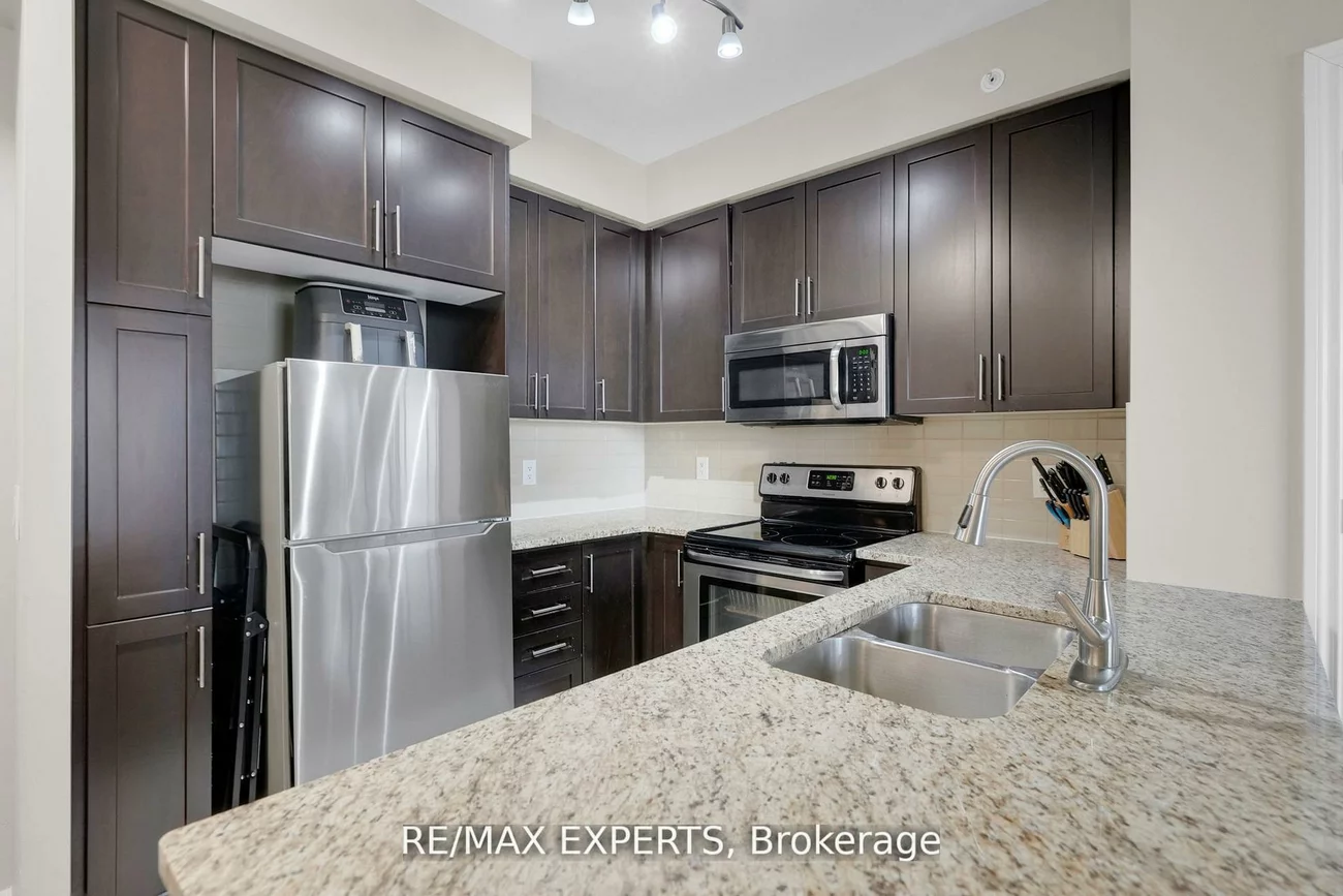 9255, Jane, Maple, Vaughan