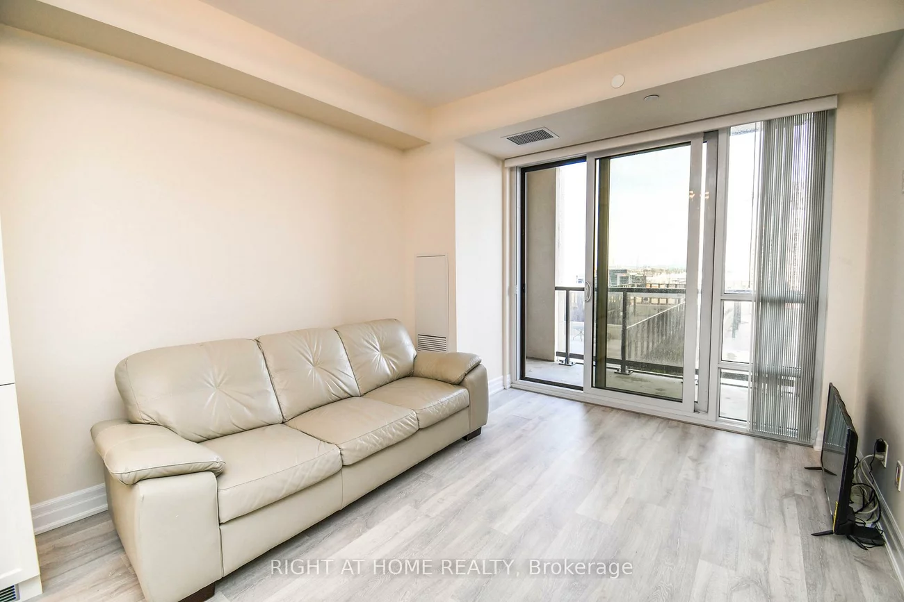 9085, Jane, Concord, Vaughan