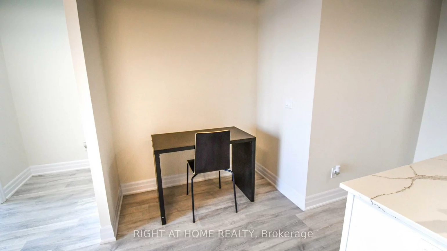 9085, Jane, Concord, Vaughan
