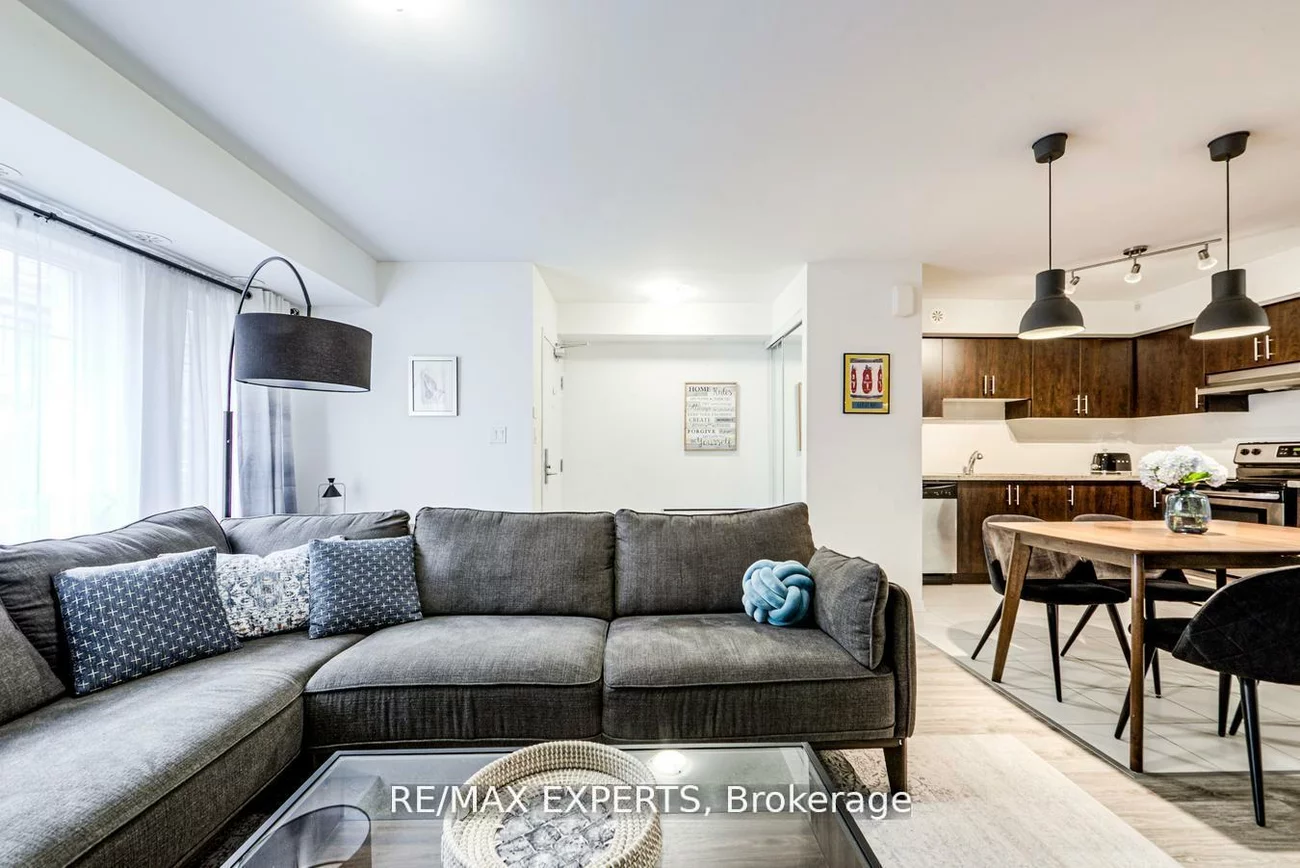 26, Bruce, East Woodbridge, Vaughan