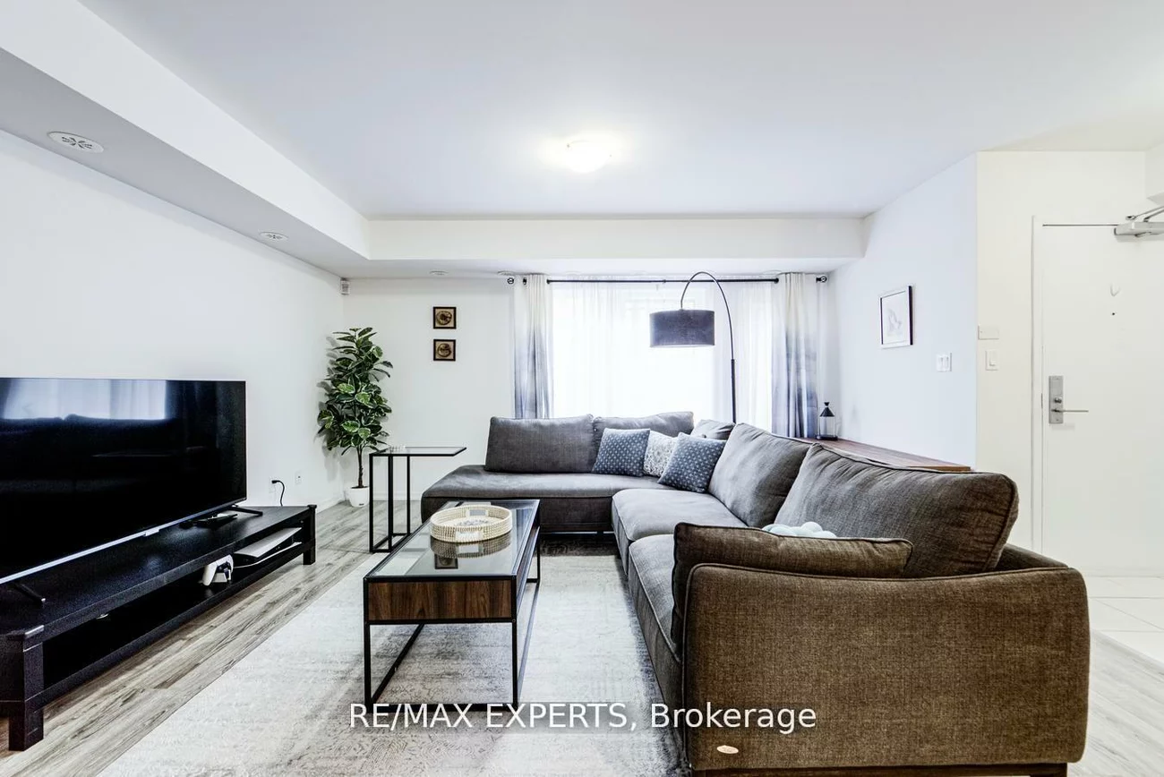 26, Bruce, East Woodbridge, Vaughan