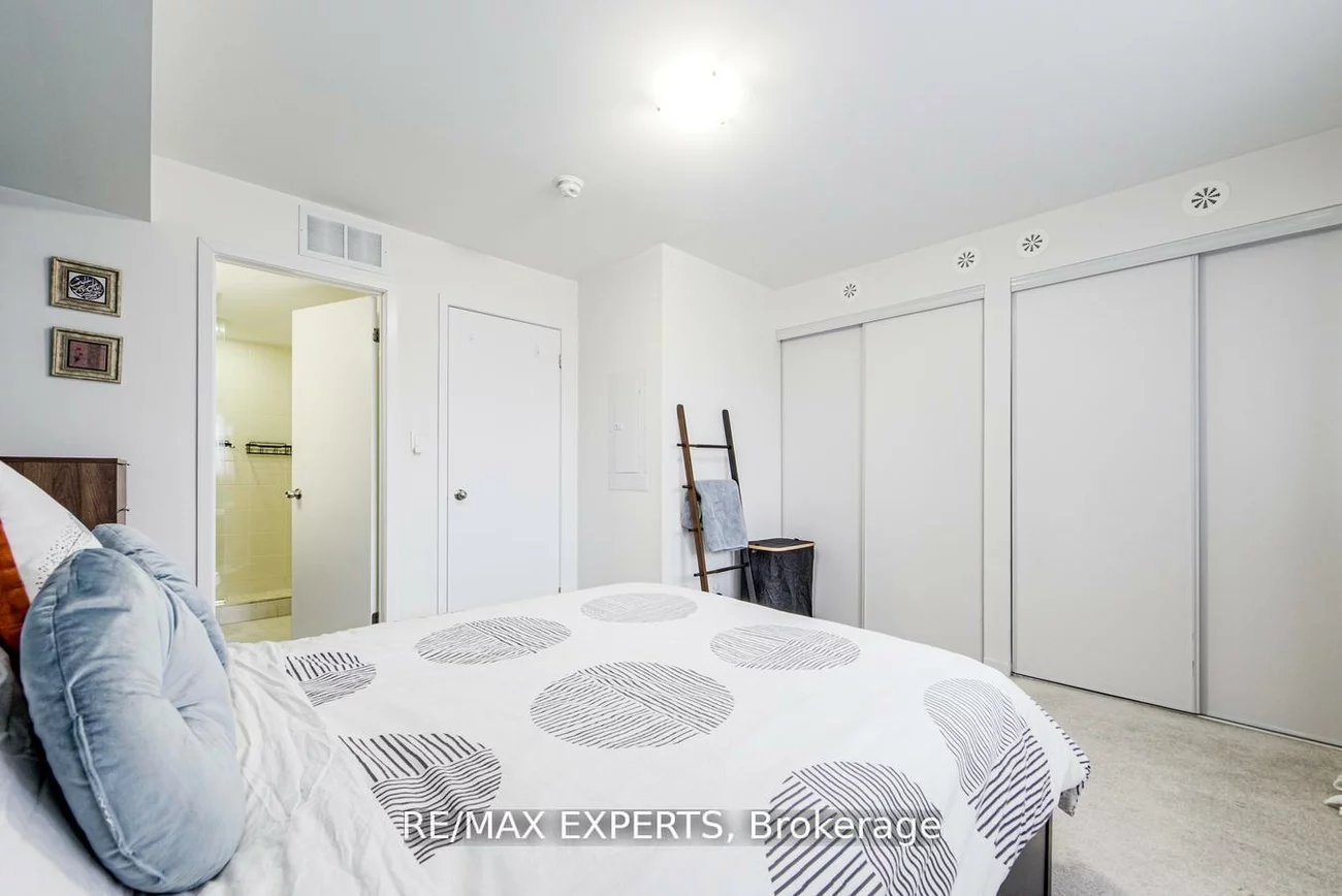 26, Bruce, East Woodbridge, Vaughan