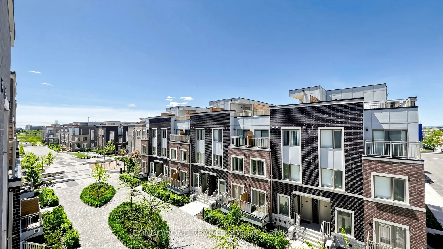 31, Honeycrisp, Vaughan Corporate Centre, Vaughan