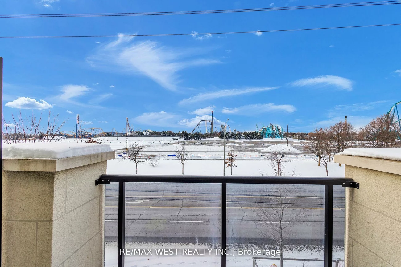 9601, Jane, Maple, Vaughan