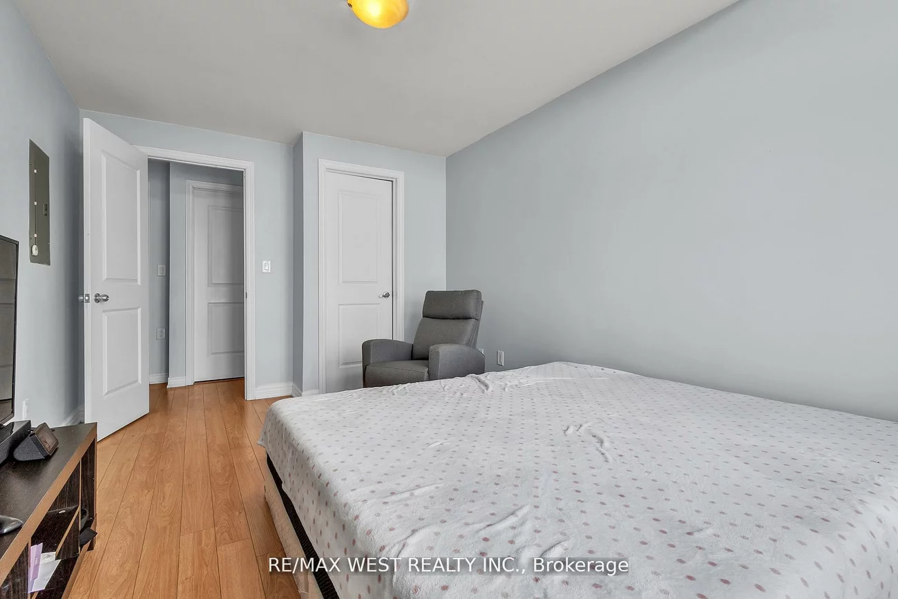 9601, Jane, Maple, Vaughan