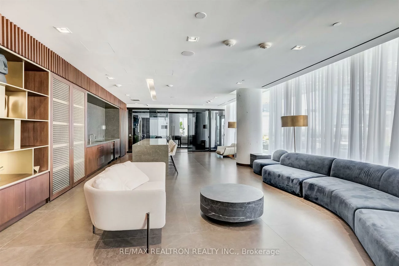 950, Portage, Vaughan Corporate Centre, Vaughan