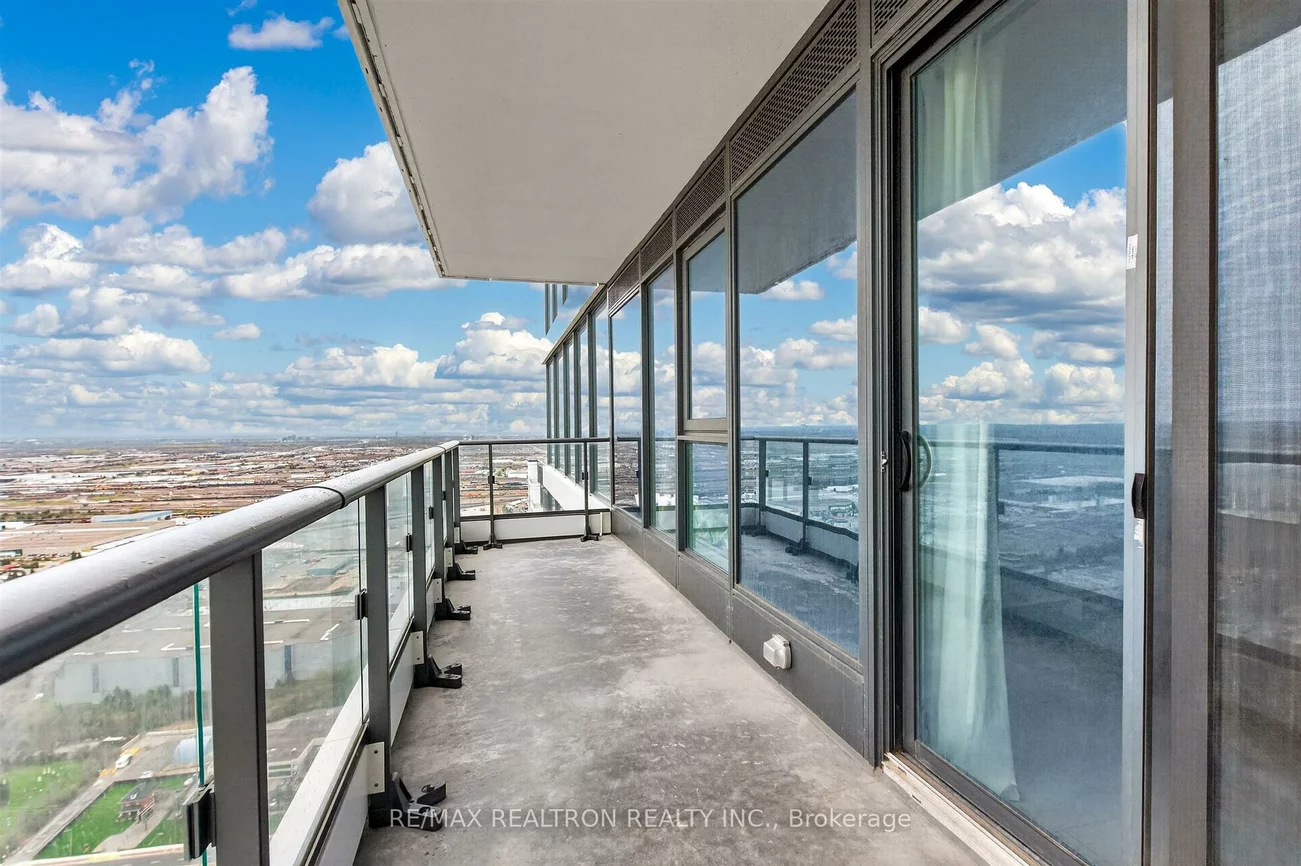 950, Portage, Vaughan Corporate Centre, Vaughan
