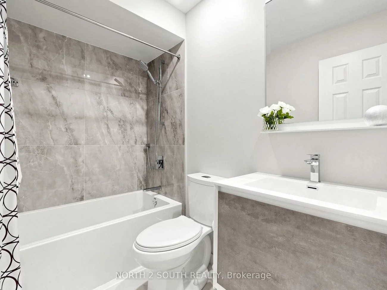 109, Pinedale, East Woodbridge, Vaughan