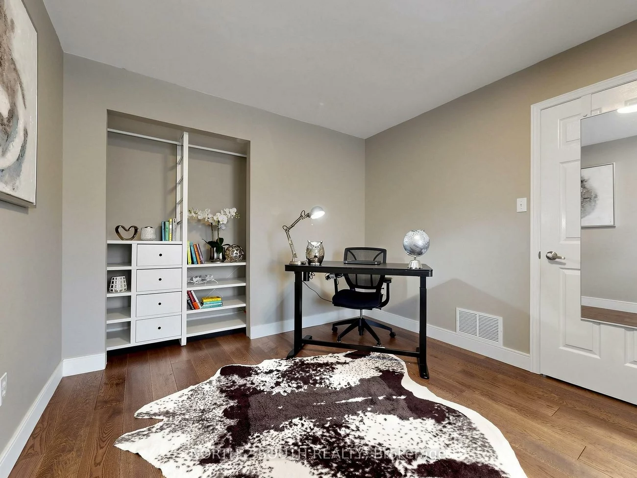 109, Pinedale, East Woodbridge, Vaughan