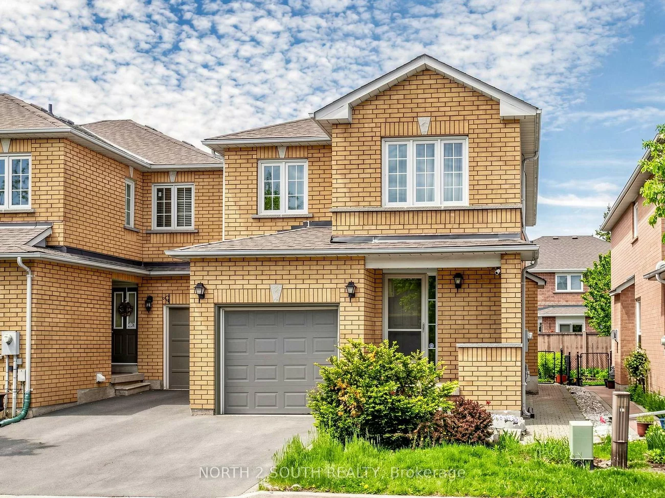 109, Pinedale, East Woodbridge, Vaughan