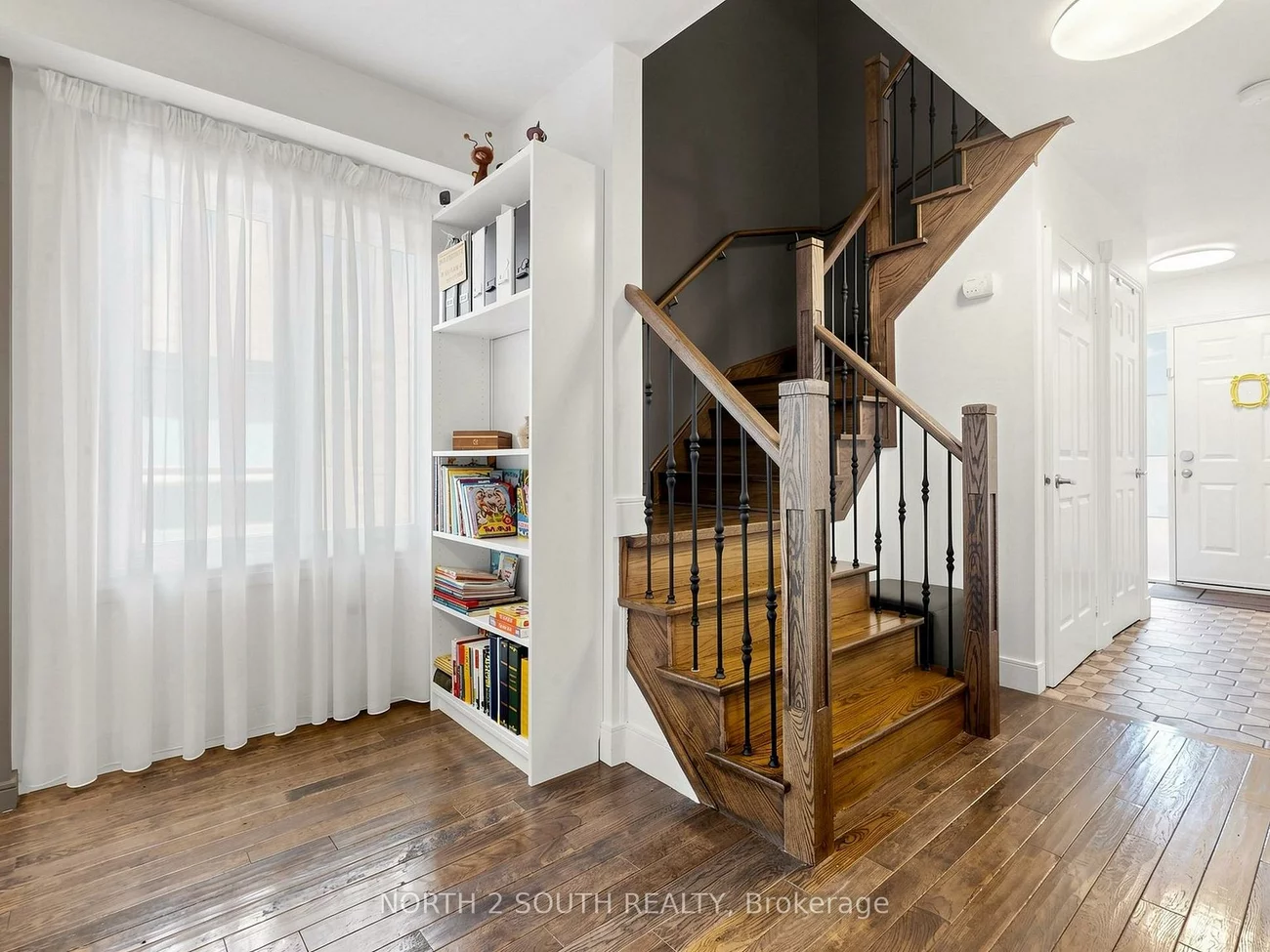109, Pinedale, East Woodbridge, Vaughan