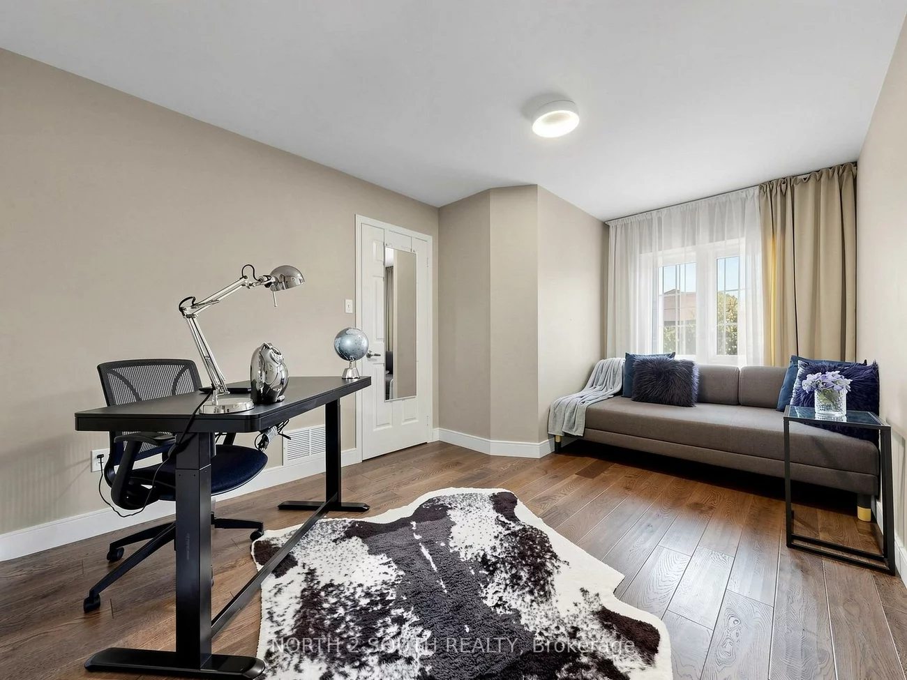 109, Pinedale, East Woodbridge, Vaughan