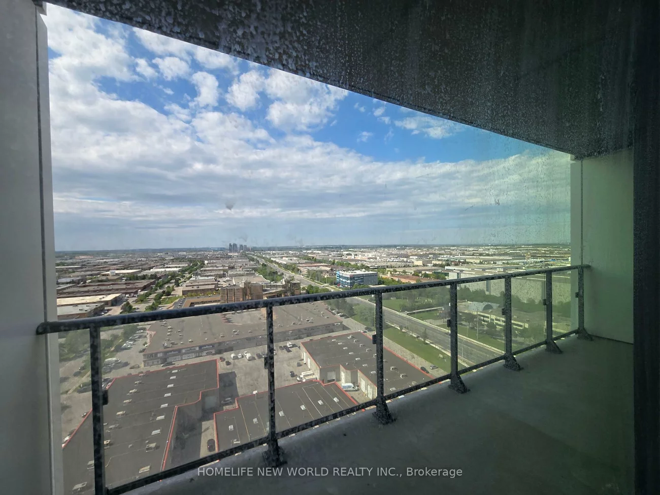 1000, Portage, Vaughan Corporate Centre, Vaughan
