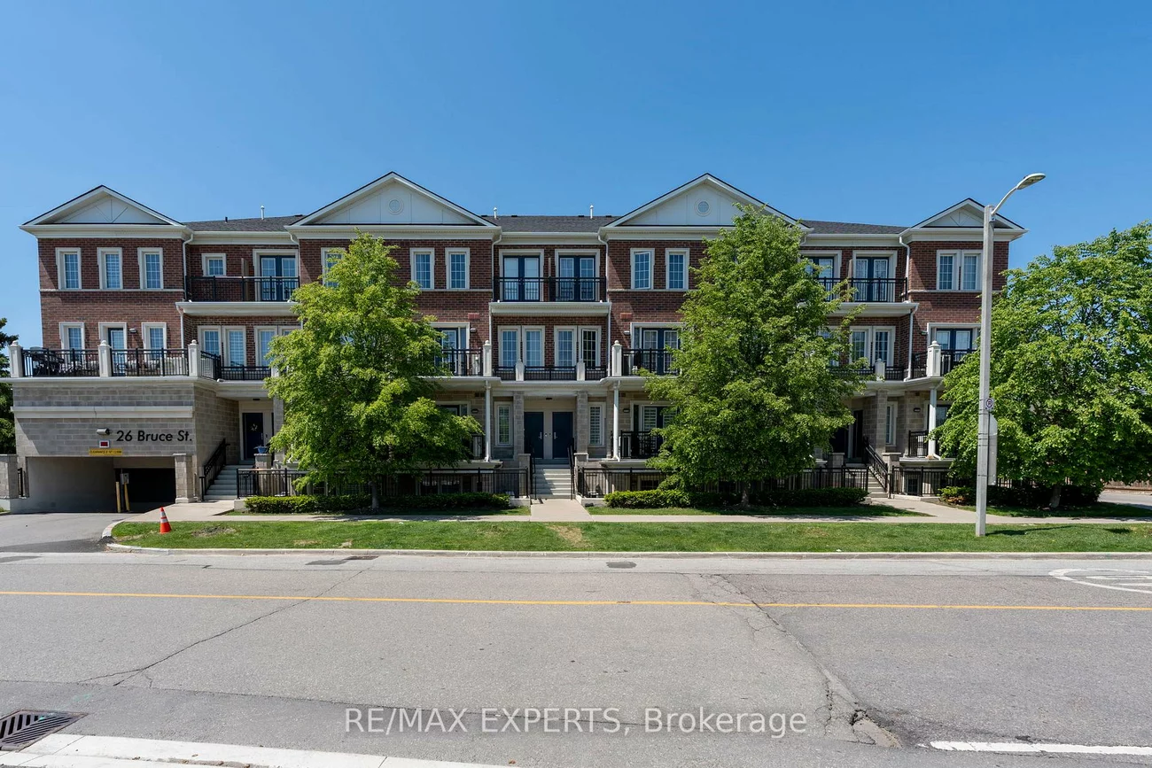26, Bruce, East Woodbridge, Vaughan