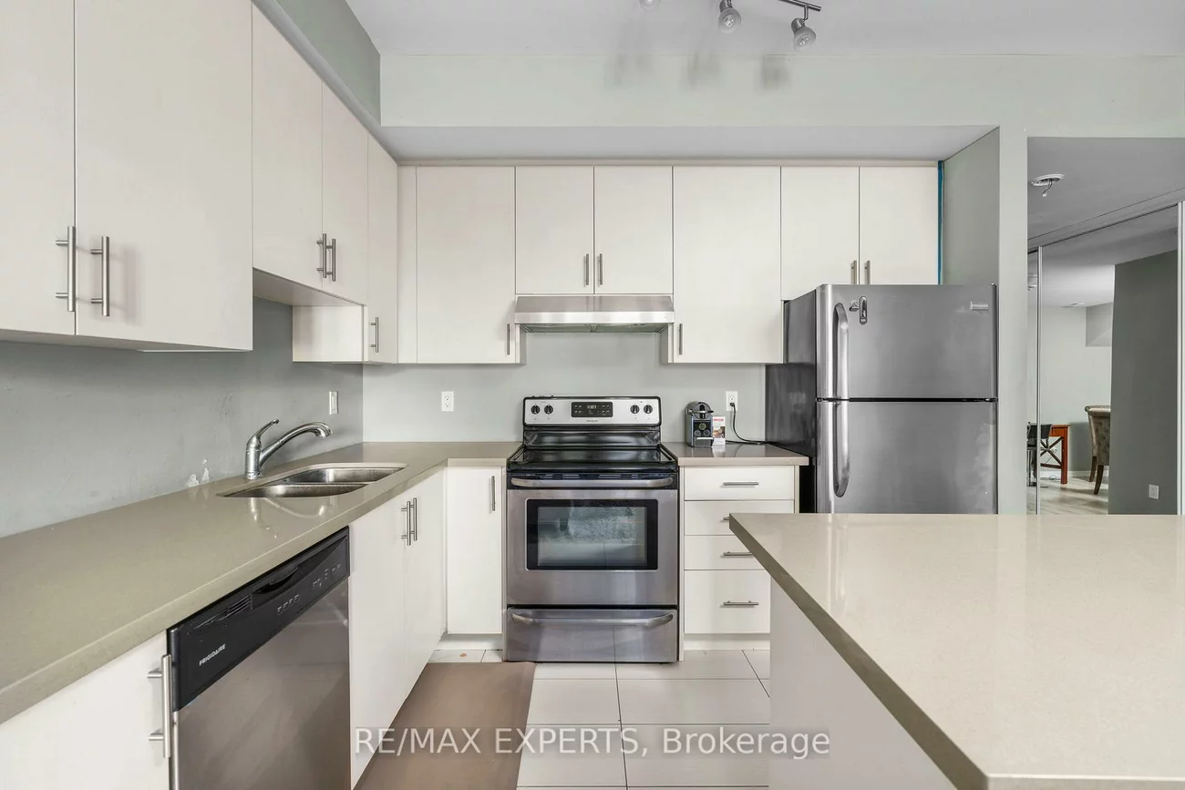 26, Bruce, East Woodbridge, Vaughan