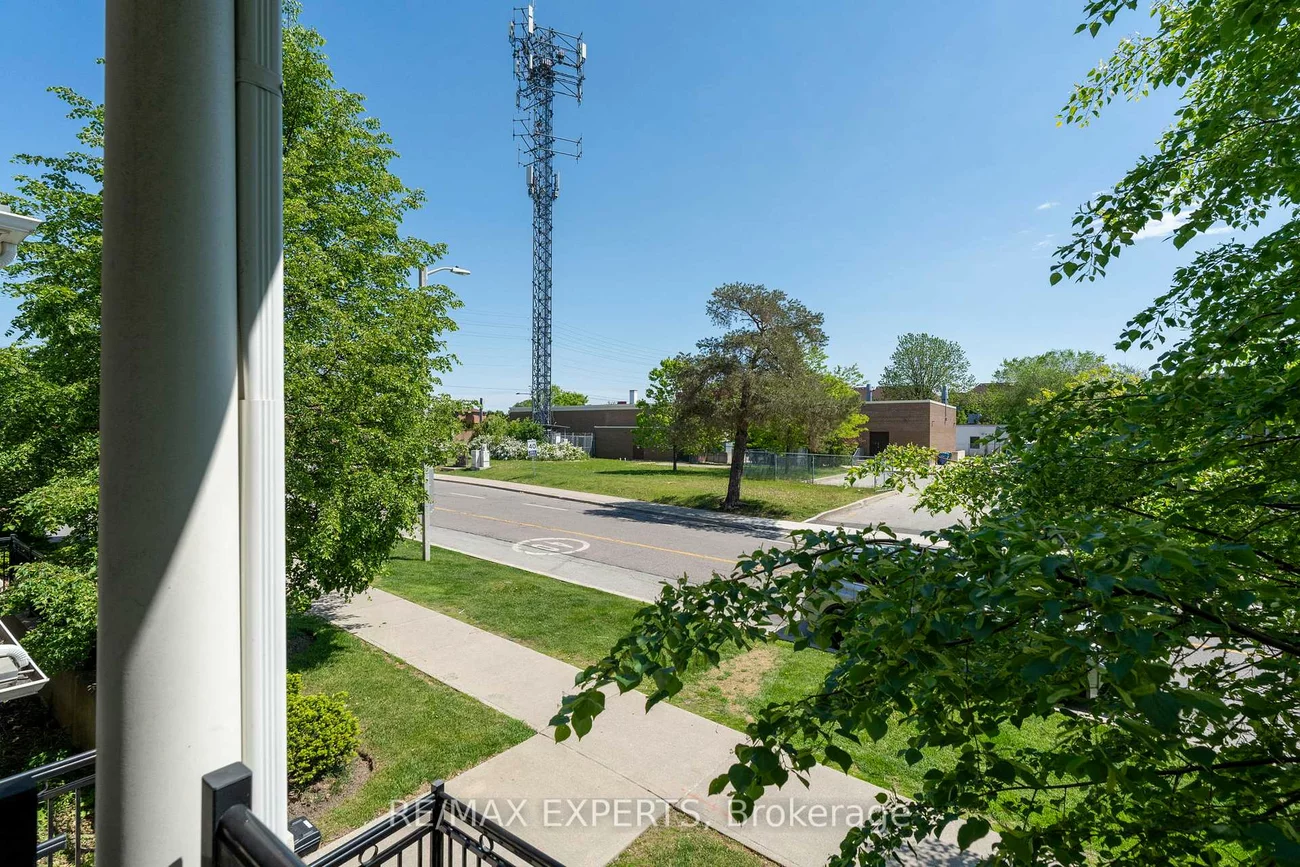26, Bruce, East Woodbridge, Vaughan