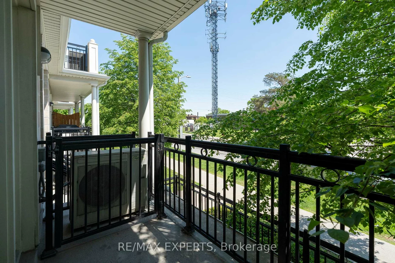 26, Bruce, East Woodbridge, Vaughan