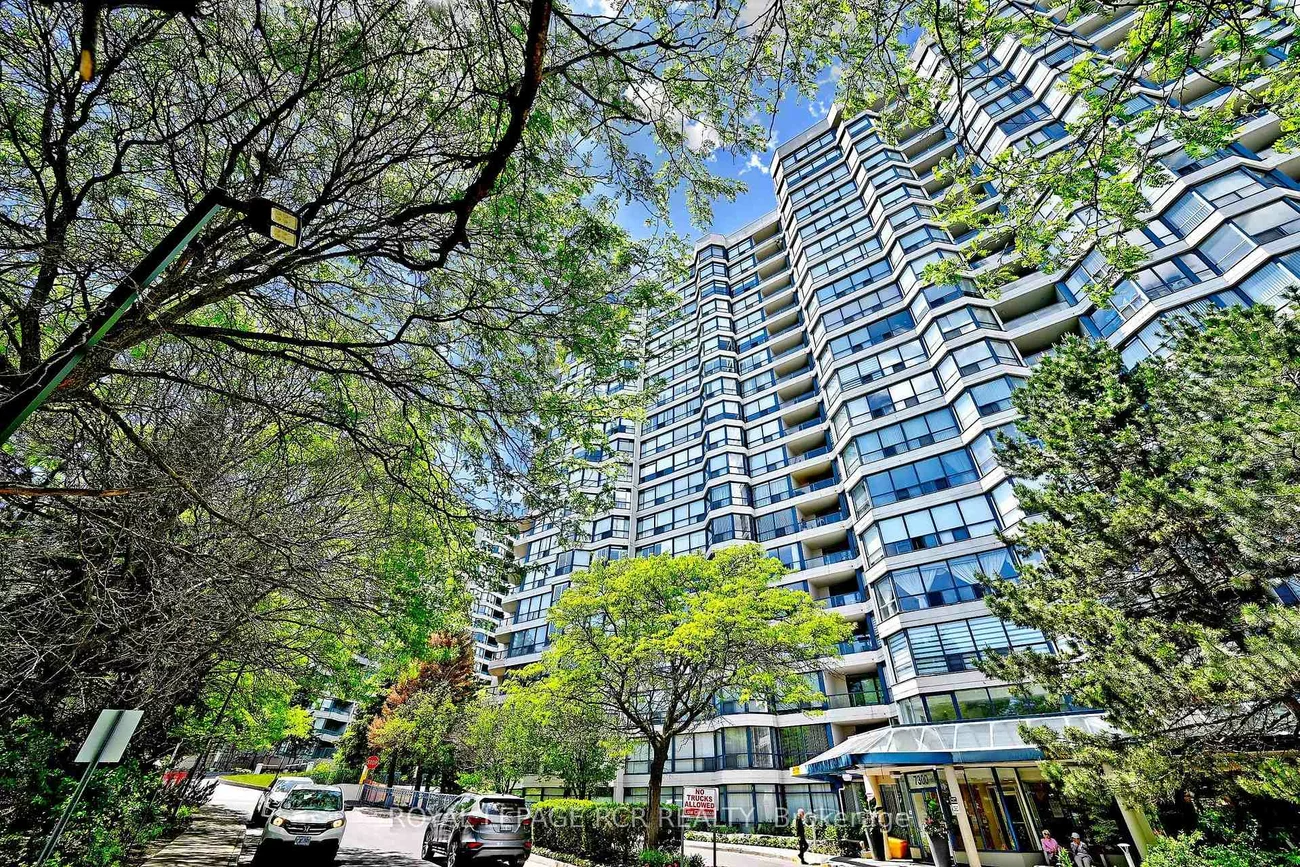 7300, Yonge, Crestwood-Springfarm-Yorkhill, Vaughan
